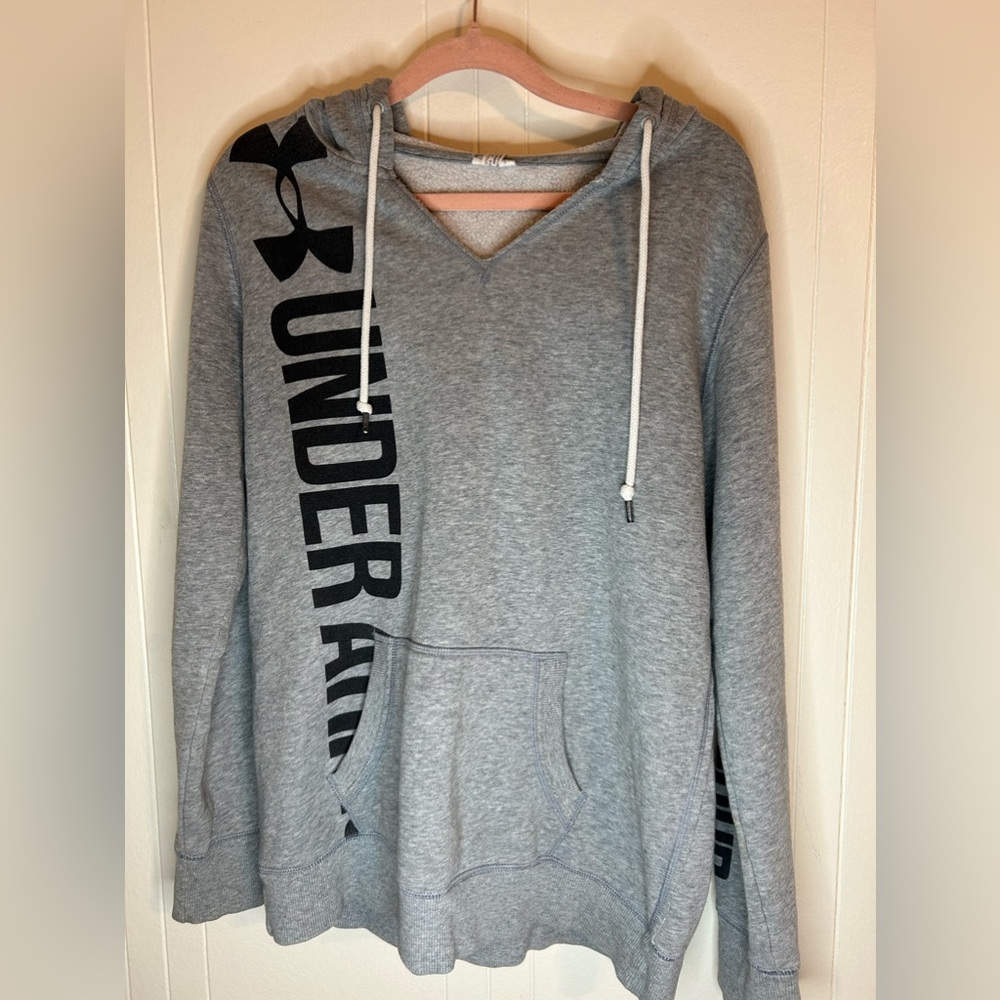 Under Armour Hoodie Sweatshirt With Logo On Front And Logo On Sleeve